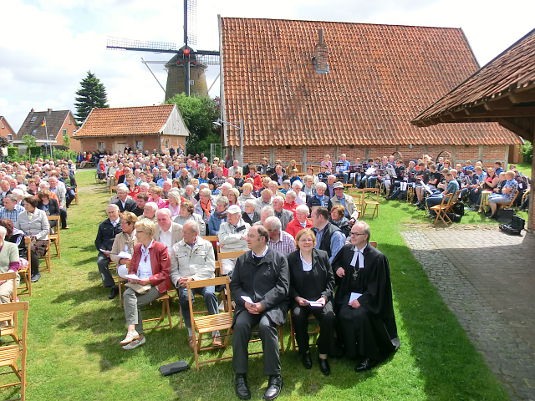 Gottesdienst auf dem Mühlenhofgelände in Veldhausen