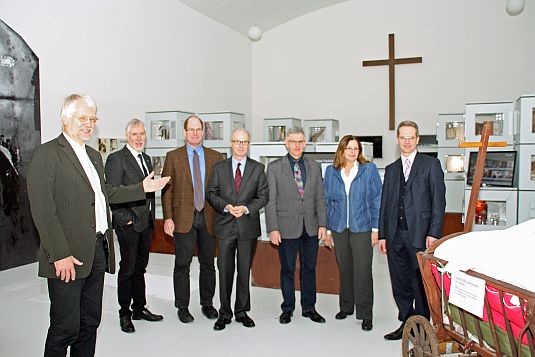 Ephorenkonfernz in der Dokumentationsstätte Gnadenkirche Tidofeld mit Dr. Klahr