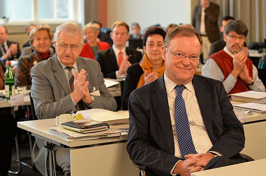 Ministerpräsident Stephan Weil auf der Landessynode in Hannover